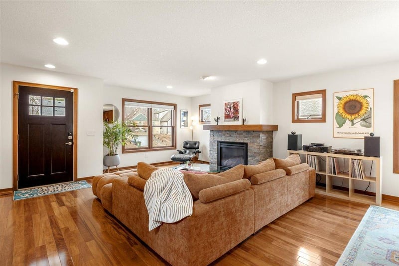 3106 E 53rd St, Minneapolis, MN 55417