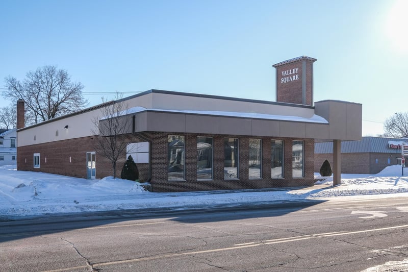 915 S Front St, Mankato, MN 56001