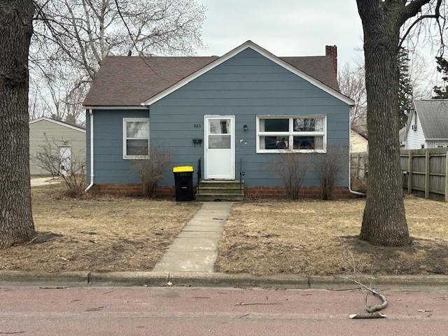 823 Columbus Ave, Westbrook, MN 56183