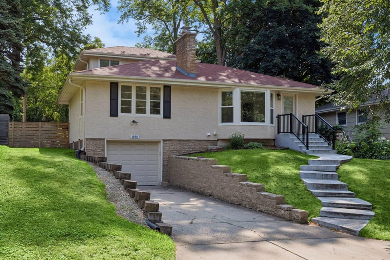1030 Prior Ave S, Saint Paul, MN 55116