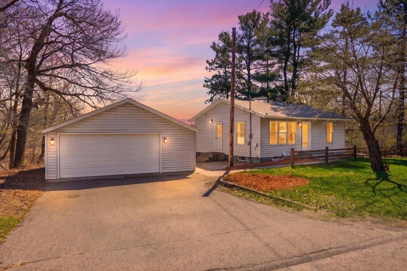 24207 W Fawn Rd NE, Stacy, MN 55079