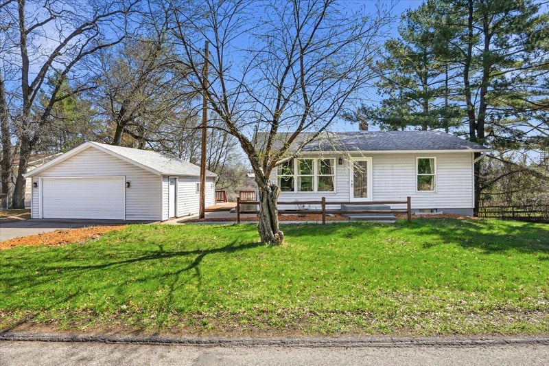 24207 W Fawn Rd NE, Stacy, MN 55079