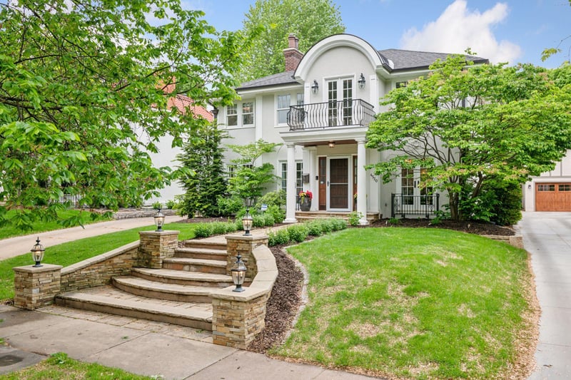 4520 Casco Ave, Edina, MN 55424