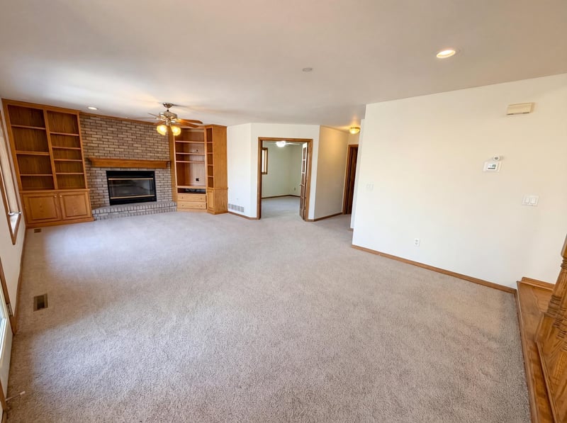 8433 Upland Ln N, Maple Grove, MN 55311