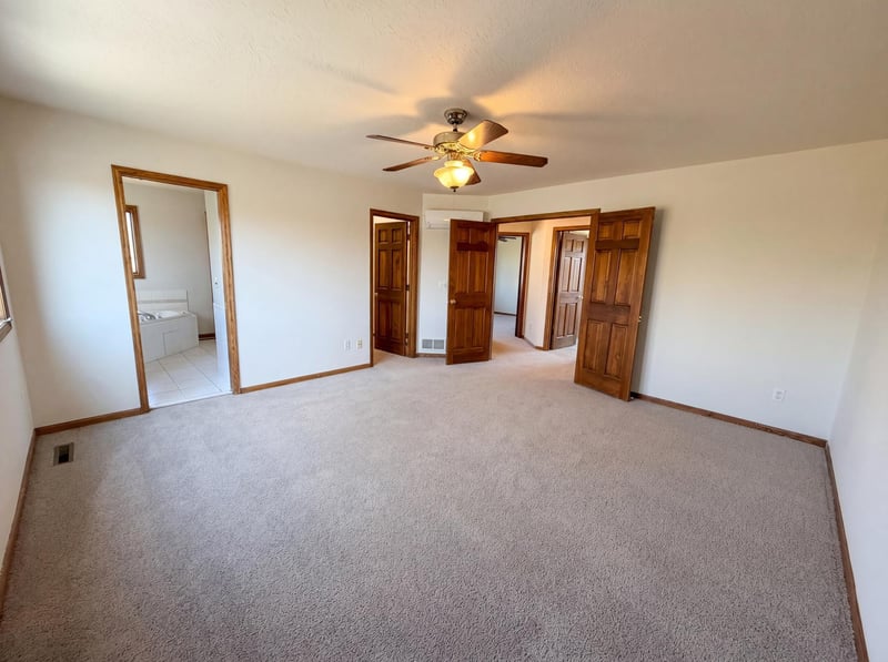 8433 Upland Ln N, Maple Grove, MN 55311