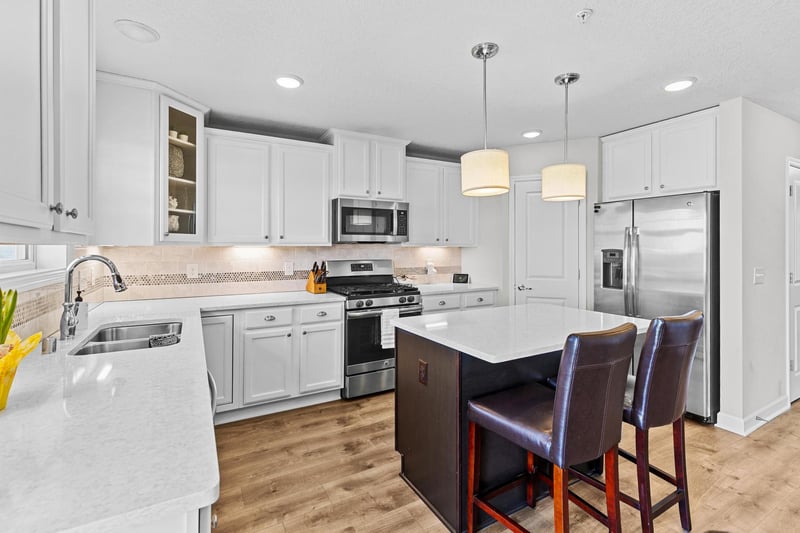 9954 5th Street Ln N, Lake Elmo, MN 55042