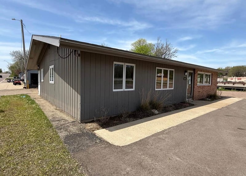 410 Springfield Pw, Jackson, MN 56143