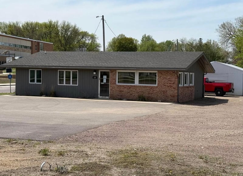 410 Springfield Pw, Jackson, MN 56143