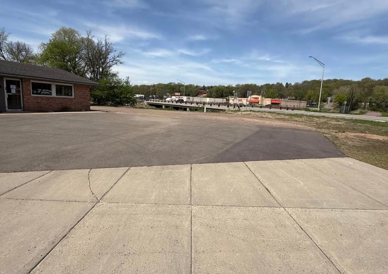 410 Springfield Pw, Jackson, MN 56143