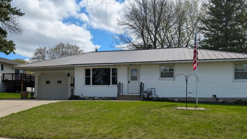1430 N 4th St, Montevideo, MN 56265