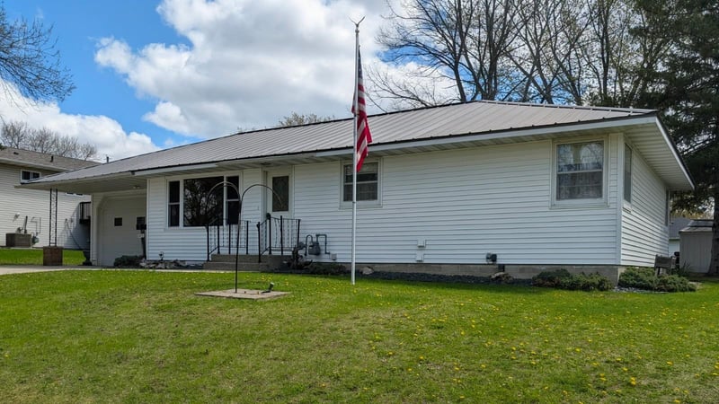 1430 N 4th St, Montevideo, MN 56265