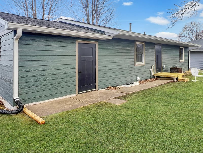 922 S State St, Fairmont, MN 56031