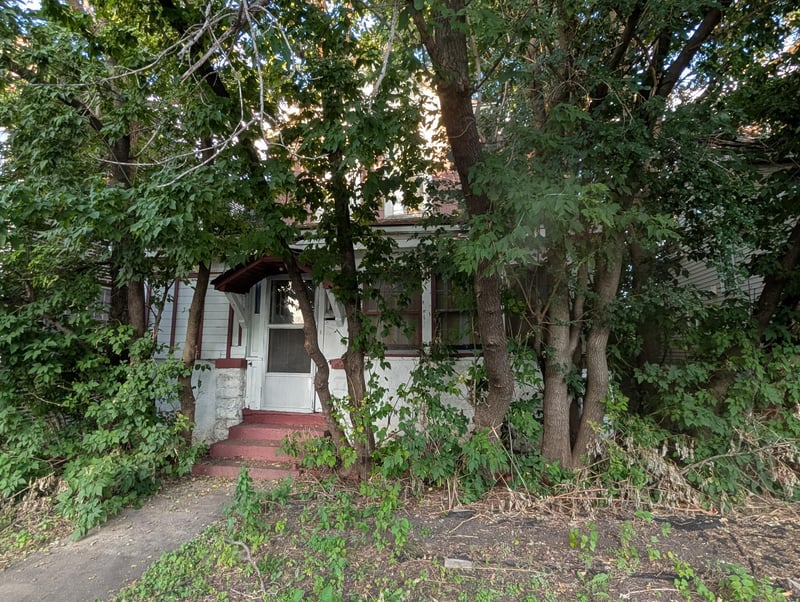 332X Hennepin Ave, Minneapolis, MN 55408