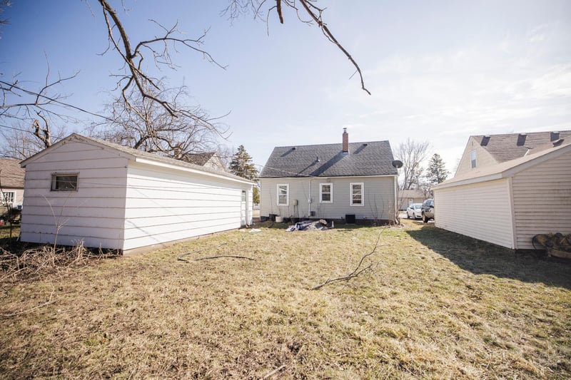 406 W 11th St, Morris, MN 56267
