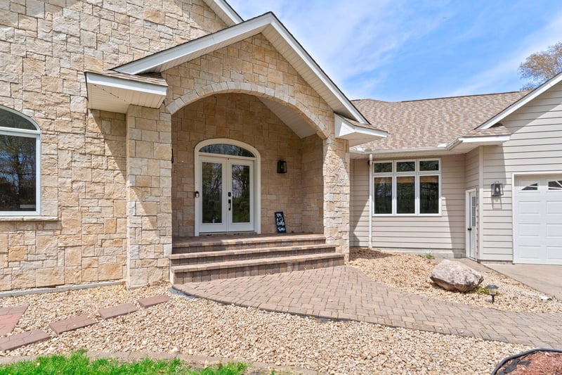20328 Ann River Dr, Mora, MN 55051