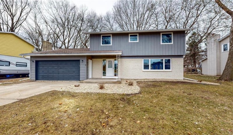 1819 Wilshire Dr NE, Rochester, MN 55906