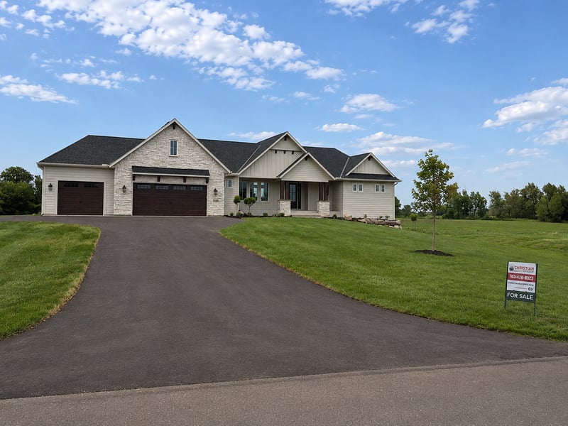 11014 Taylor Ln, Rogers, MN 55374