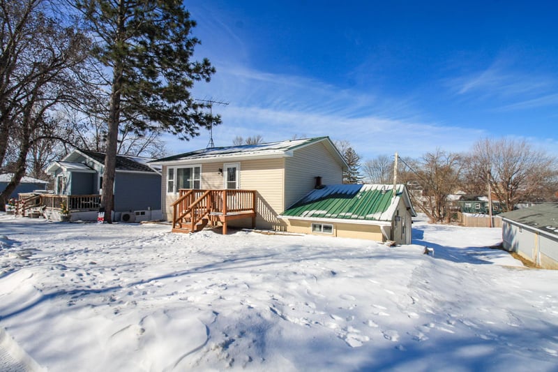 316 2nd St SE, Pelican Rapids, MN 56572
