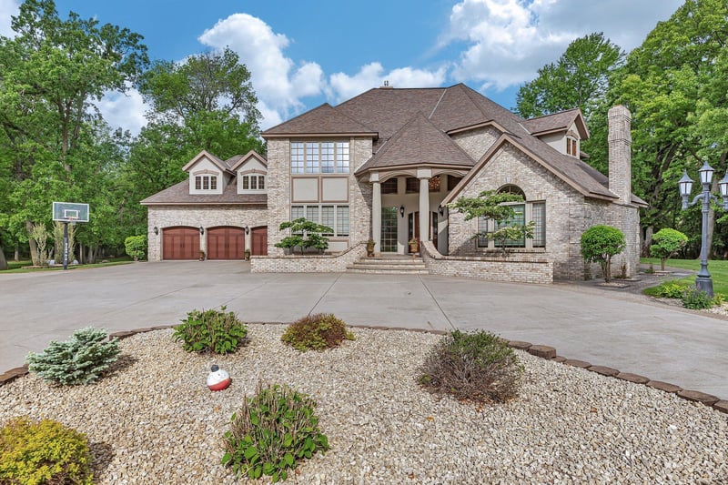 22905 Grovewood Ln, Cold Spring, MN 56320