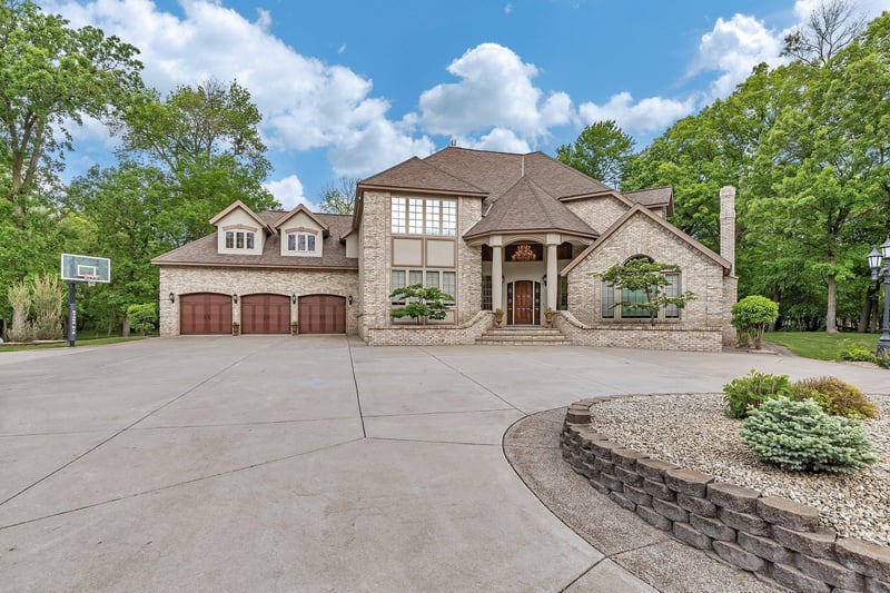 22905 Grovewood Ln, Cold Spring, MN 56320
