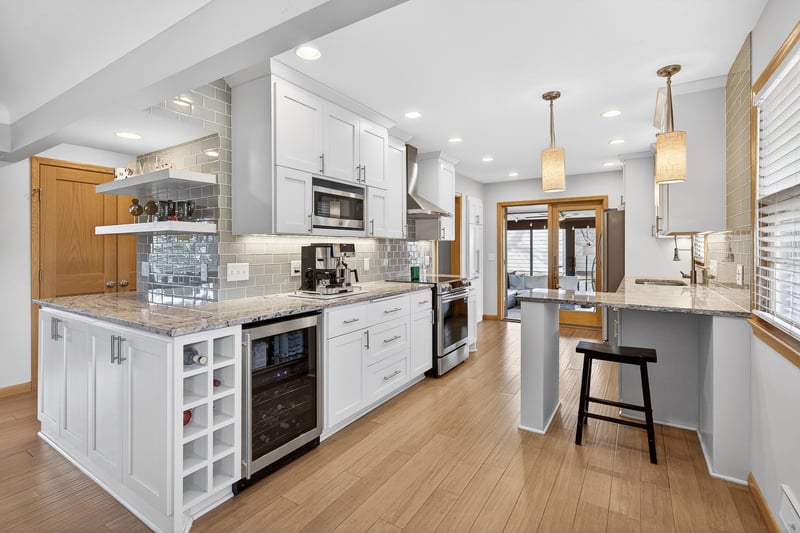 5717 Concord Ave, Edina, MN 55424