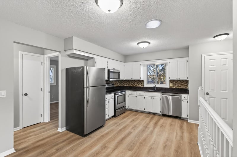 10470 Colorado Cir, Bloomington, MN 55438