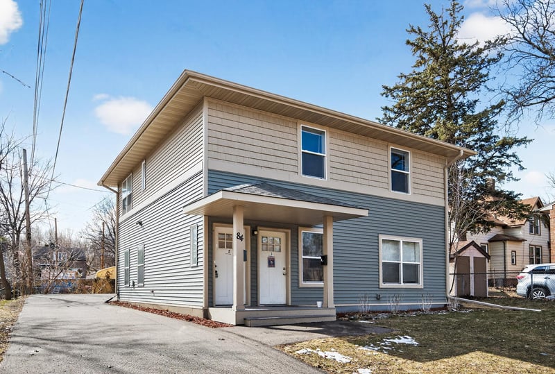 84 Curtice St E, Saint Paul, MN 55107