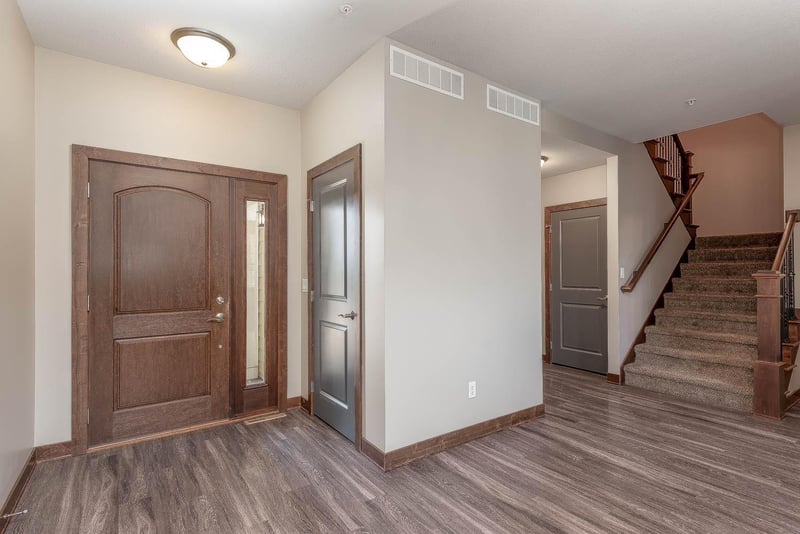 814 Pinnacle Pa, Mankato, MN 56001