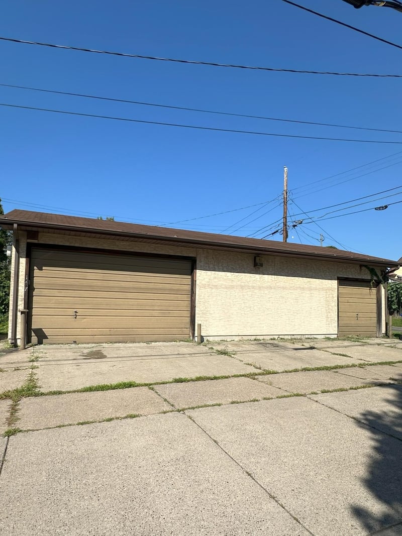 1237 5th St E, Saint Paul, MN 55106
