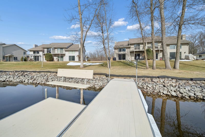 511 W Riverview Dr, Waterville, MN 56096