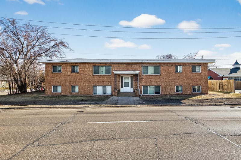8311 Excelsior Blvd, Hopkins, MN 55343