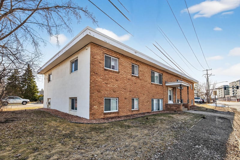8311 Excelsior Blvd, Hopkins, MN 55343