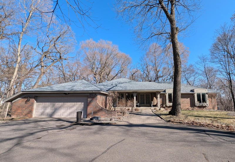 18216 Woolman Dr, Minnetonka, MN 55345