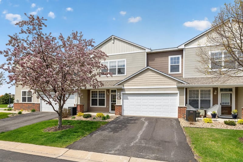 290 Emory Ln SE, Rochester, MN 55904