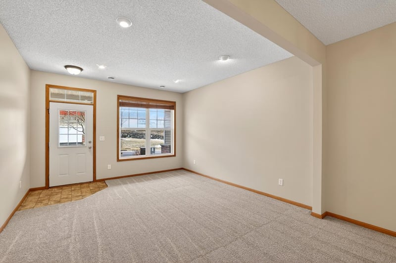 290 Emory Ln SE, Rochester, MN 55904