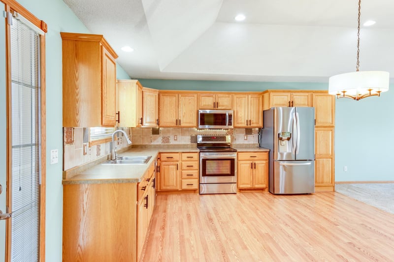 7969 Center St, Clear Lake, MN 55319