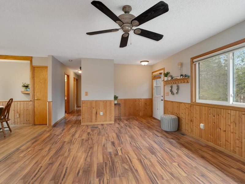 21460 Eldorado St NW, Oak Grove, MN 55303