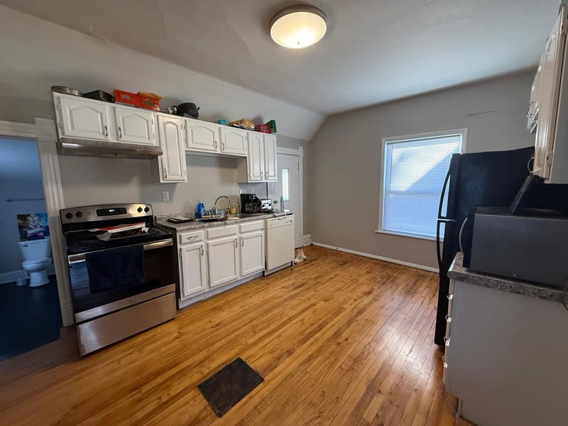 681 Old Highway 8 NW, New Brighton, MN 55112
