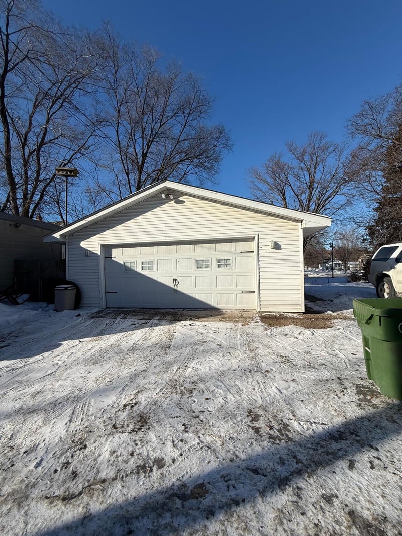 681 Old Highway 8 NW, New Brighton, MN 55112