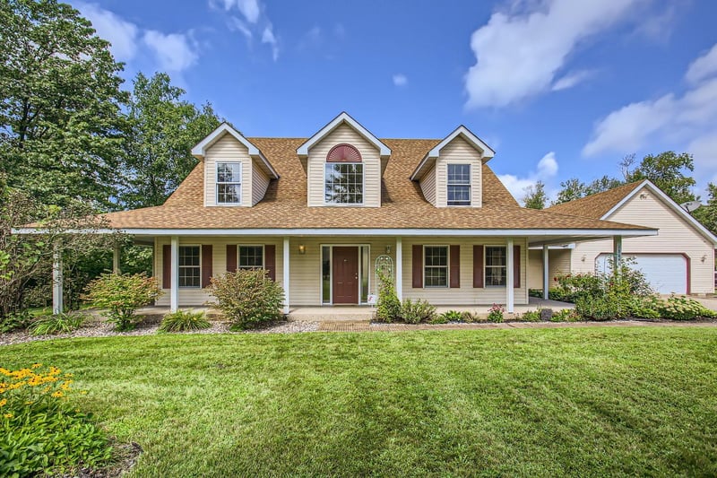 18046 Zodiac St NE, Forest Lake, MN 55025
