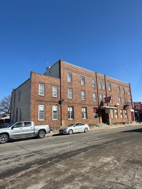 222 1st St S, Montgomery, MN 56069