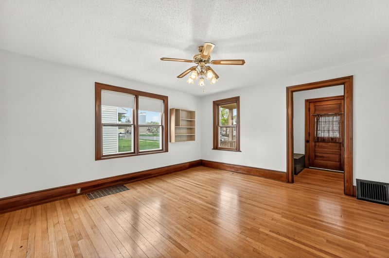 1231 Church Ave, Saint Charles, MN 55972