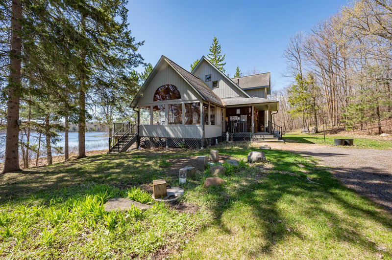 38243 Woodland Dr, Deer River, MN 56636