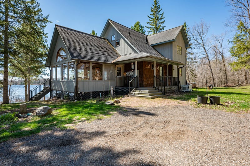 38243 Woodland Dr, Deer River, MN 56636