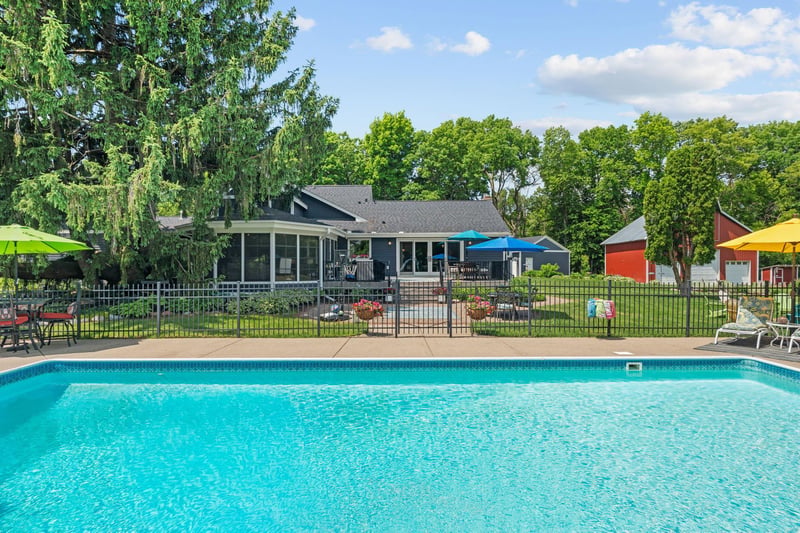 2590 Watertown Rd, Orono, MN 55356