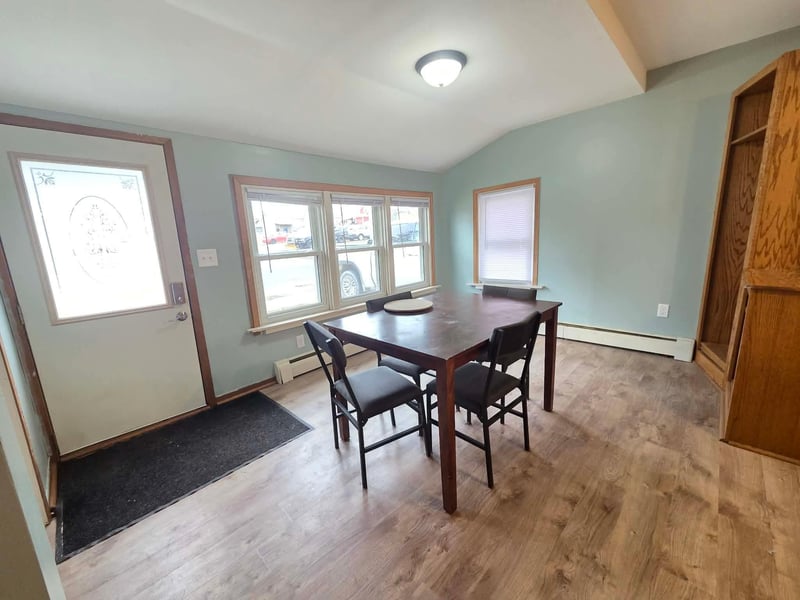 149 E 5th St, Saint Charles, MN 55972