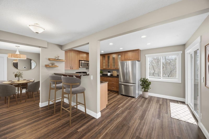 3670 Robinwood Ter, Minnetonka, MN 55305