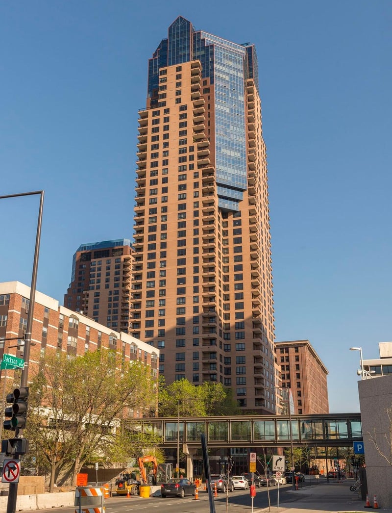 168 6th St E #2702, Saint Paul, MN 55101