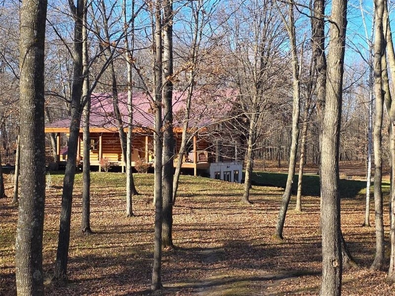 2646 1 1/2 St, Cumberland, WI 54829