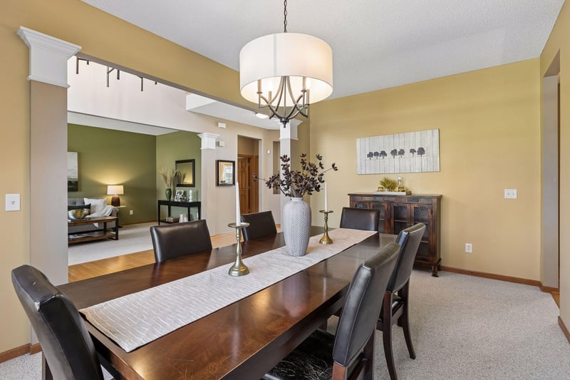 765 Ali Ln, Victoria, MN 55386